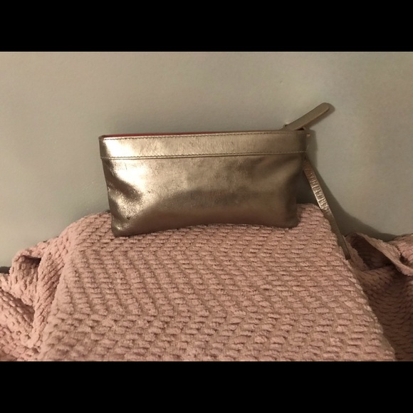 Kate Spade Wristlet - Picture 2 of 4
